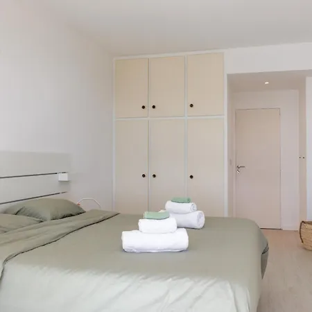 Giant Terrace On A Stunning View Διαμέρισμα